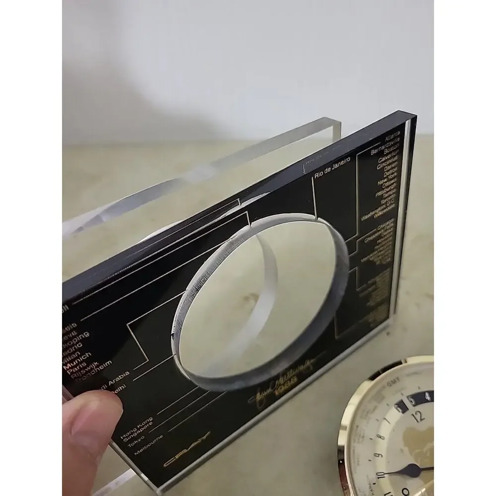 Cray Wood Base - Selco Quartz World Time Clock - 1988 Works